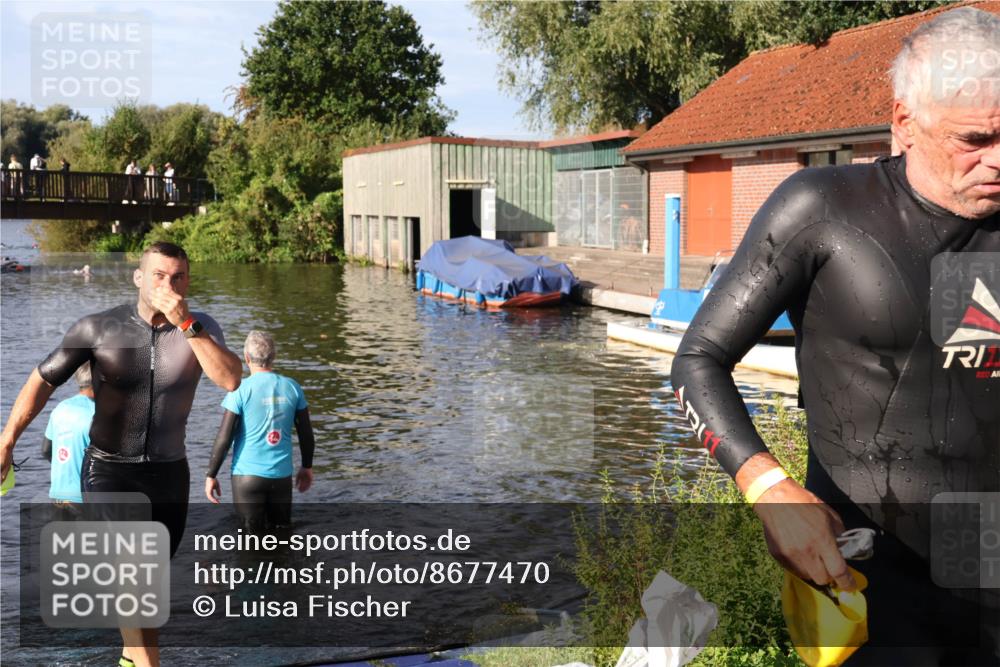 31.08.2025 - Elbe Triathlon Hamburg Luisa Fischer http://msf.ph/oto/8677470 31.08.2025 09:17:01 Schwimmen 569, 773 meine-sportfotos.de
