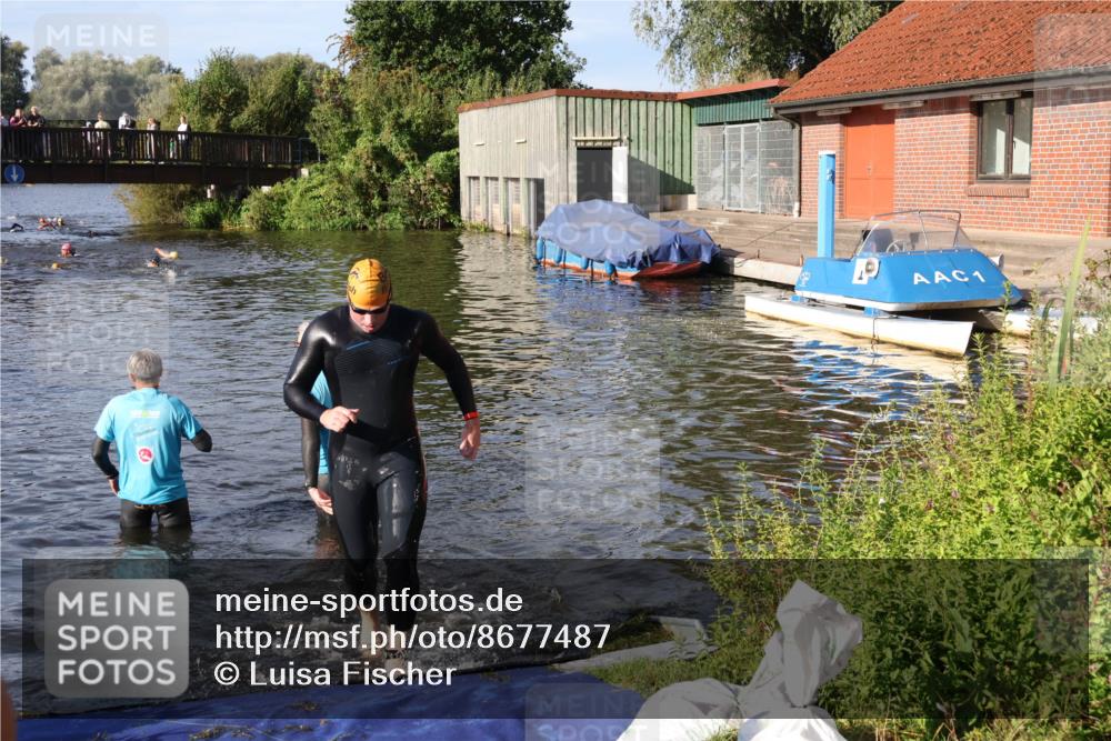 31.08.2025 - Elbe Triathlon Hamburg Luisa Fischer http://msf.ph/oto/8677487 31.08.2025 09:17:23 Schwimmen 609 meine-sportfotos.de