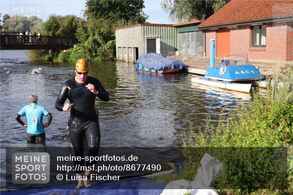 31.08.2025 - Elbe Triathlon Hamburg Luisa Fischer http://msf.ph/oto/8677490 31.08.2025 09:17:24 Schwimmen 609 meine-sportfotos.de