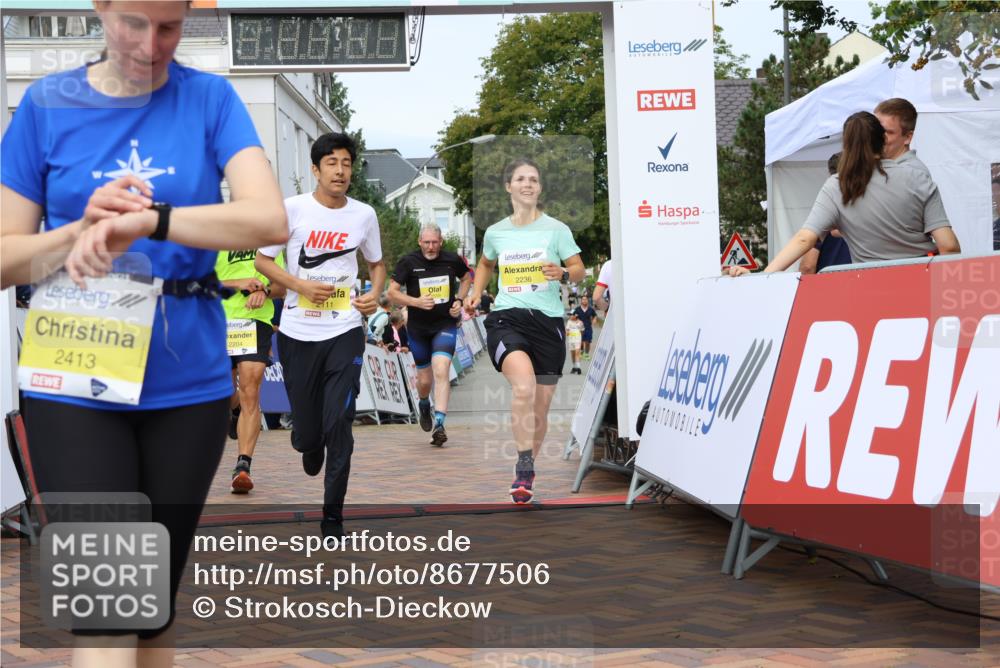 31.08.2025 - 21. Blankeneser Heldenlauf Strokosch-Dieckow http://msf.ph/oto/8677506 31.08.2025 10:27:16 Ziel 2111, 2150, 2236, 2205, 2517, 2204, 2413, 2559 meine-sportfotos.de