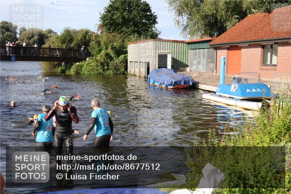 31.08.2025 - Elbe Triathlon Hamburg Luisa Fischer http://msf.ph/oto/8677512 31.08.2025 09:17:59 Schwimmen 617, 654, 657, 666 meine-sportfotos.de