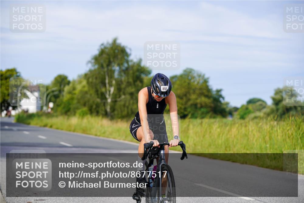 31.08.2025 - Elbe Triathlon Hamburg Michael Burmester http://msf.ph/oto/8677517 31.08.2025 10:29:39 Radfahren 851, 916 meine-sportfotos.de