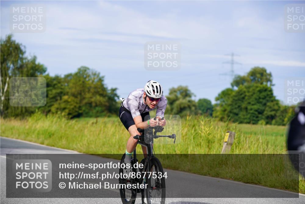 31.08.2025 - Elbe Triathlon Hamburg Michael Burmester http://msf.ph/oto/8677534 31.08.2025 10:29:50 Radfahren 775, 888, 894, 1017, 1155 meine-sportfotos.de