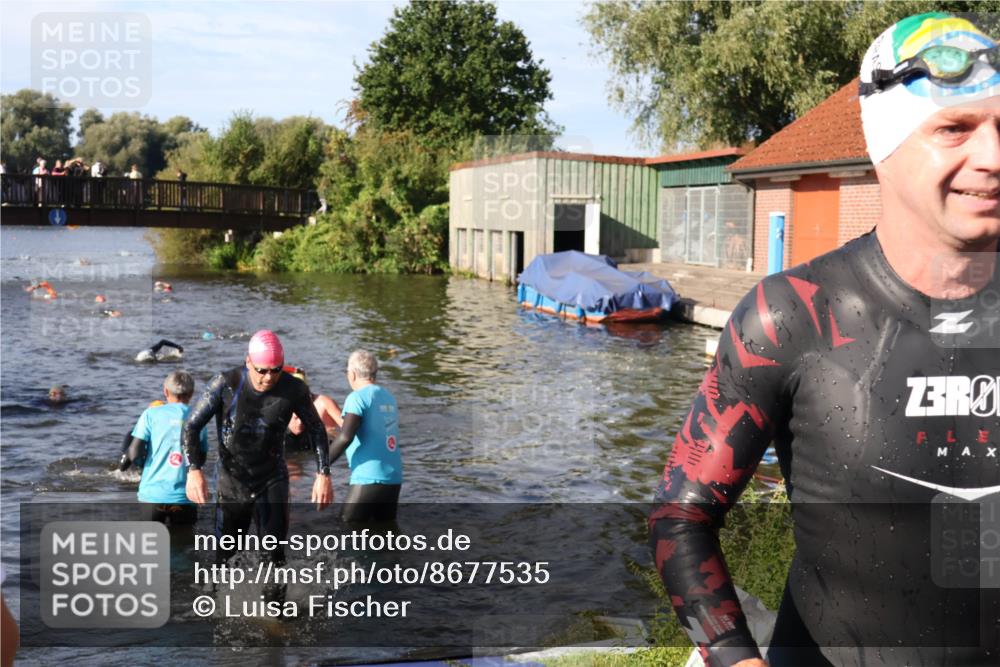 31.08.2025 - Elbe Triathlon Hamburg Luisa Fischer http://msf.ph/oto/8677535 31.08.2025 09:18:03 Schwimmen 577, 617, 654, 657, 666 meine-sportfotos.de