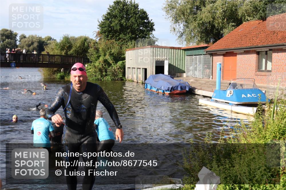 31.08.2025 - Elbe Triathlon Hamburg Luisa Fischer http://msf.ph/oto/8677545 31.08.2025 09:18:05 Schwimmen 577, 617, 654, 657, 666 meine-sportfotos.de