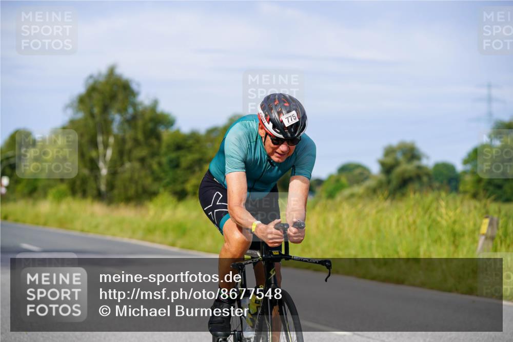31.08.2025 - Elbe Triathlon Hamburg Michael Burmester http://msf.ph/oto/8677548 31.08.2025 10:29:53 Radfahren 606, 775, 870, 888, 894, 1011, 1017, 1155 meine-sportfotos.de