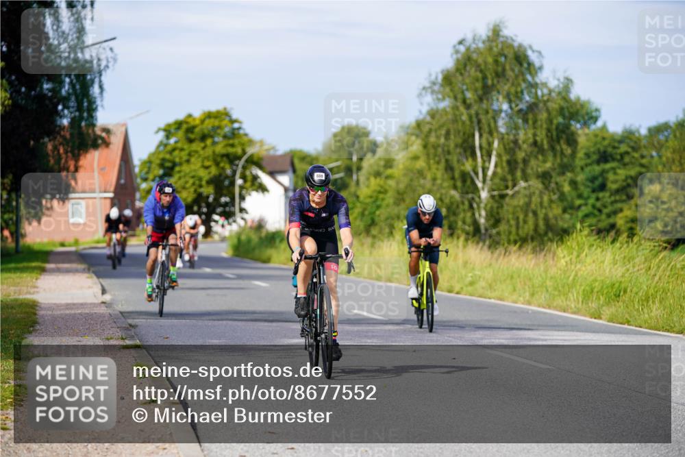 31.08.2025 - Elbe Triathlon Hamburg Michael Burmester http://msf.ph/oto/8677552 31.08.2025 10:29:55 Radfahren 606, 775, 870, 887, 888, 1011, 1155, 1180, 1202 meine-sportfotos.de
