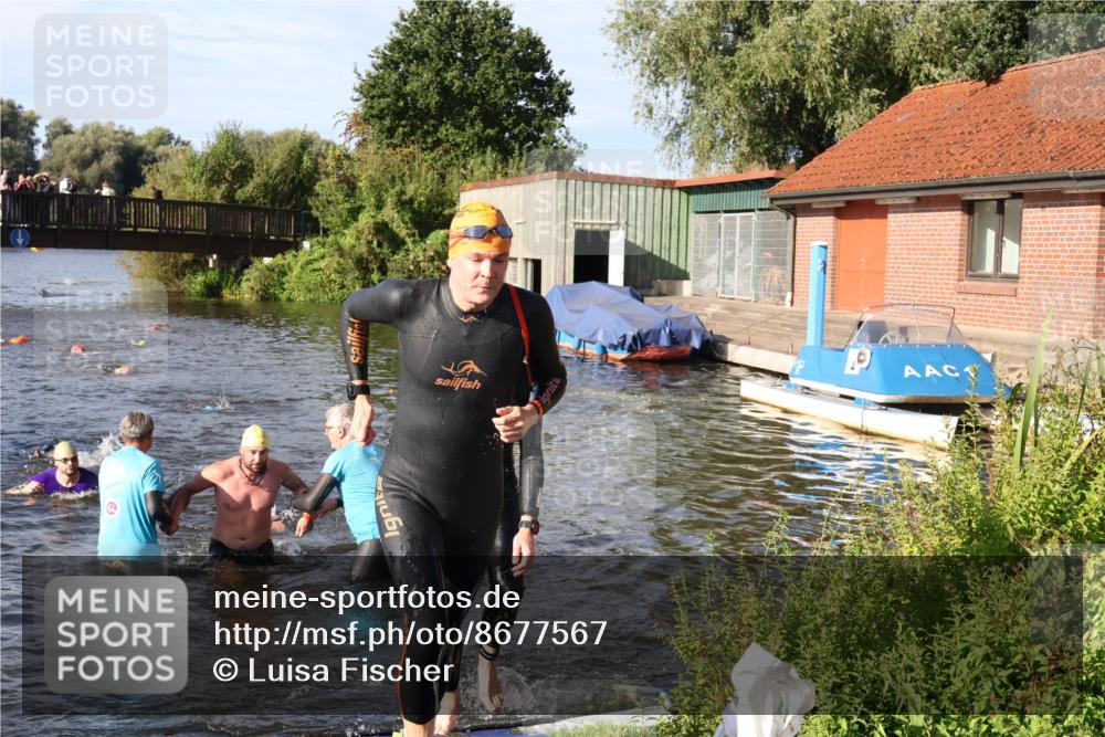 31.08.2025 - Elbe Triathlon Hamburg Luisa Fischer http://msf.ph/oto/8677567 31.08.2025 09:18:09 Schwimmen 413, 577, 617, 654, 666, 723 meine-sportfotos.de