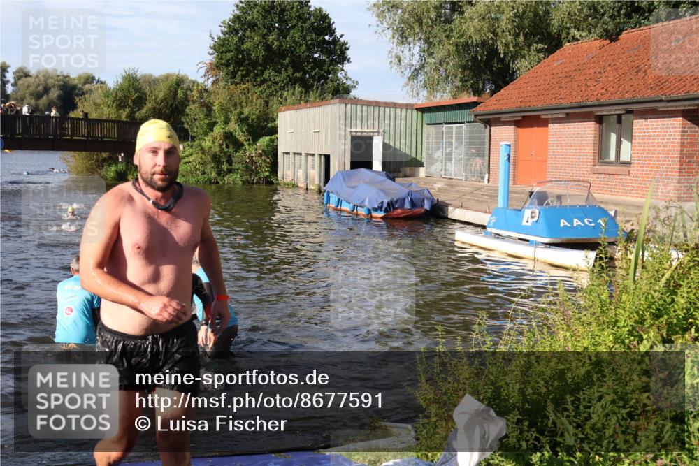 31.08.2025 - Elbe Triathlon Hamburg Luisa Fischer http://msf.ph/oto/8677591 31.08.2025 09:18:14 Schwimmen 413, 577, 723, 756, 770 meine-sportfotos.de