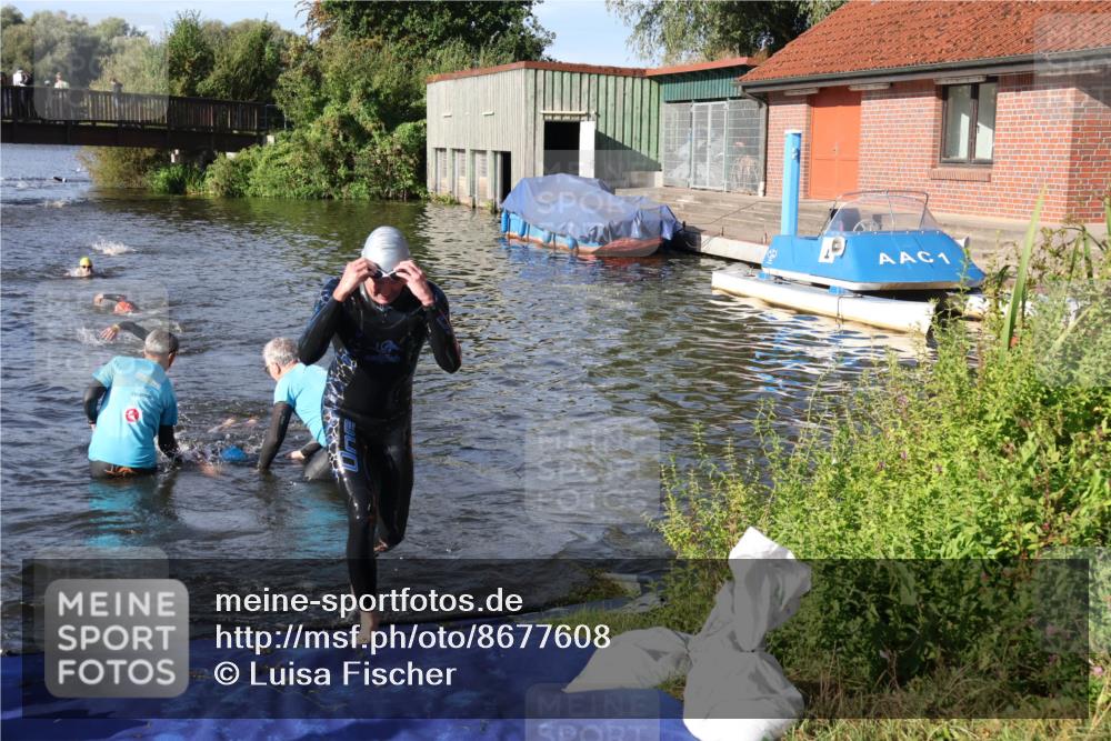 31.08.2025 - Elbe Triathlon Hamburg Luisa Fischer http://msf.ph/oto/8677608 31.08.2025 09:18:19 Schwimmen 413, 723, 756, 770 meine-sportfotos.de