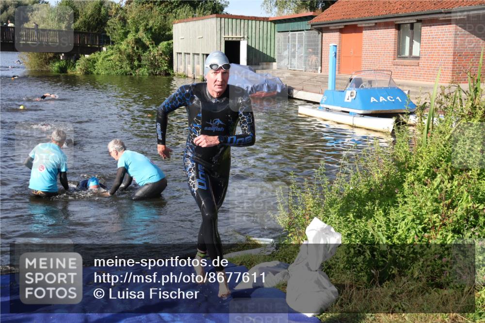 31.08.2025 - Elbe Triathlon Hamburg Luisa Fischer http://msf.ph/oto/8677611 31.08.2025 09:18:20 Schwimmen 413, 723, 756, 770 meine-sportfotos.de