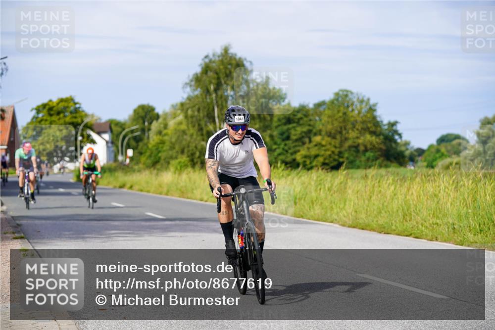 31.08.2025 - Elbe Triathlon Hamburg Michael Burmester http://msf.ph/oto/8677619 31.08.2025 10:30:14 Radfahren 587, 745, 821, 845, 1041 meine-sportfotos.de