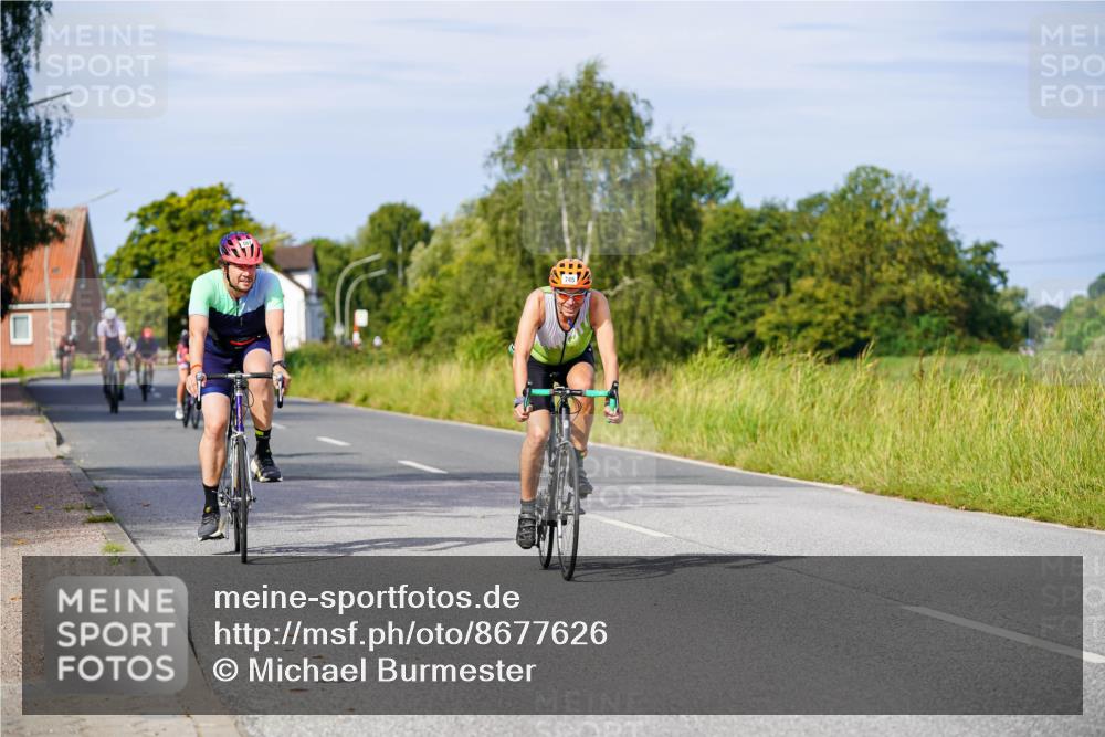 31.08.2025 - Elbe Triathlon Hamburg Michael Burmester http://msf.ph/oto/8677626 31.08.2025 10:30:17 Radfahren 587, 745, 821, 845, 949, 1041, 1445 meine-sportfotos.de