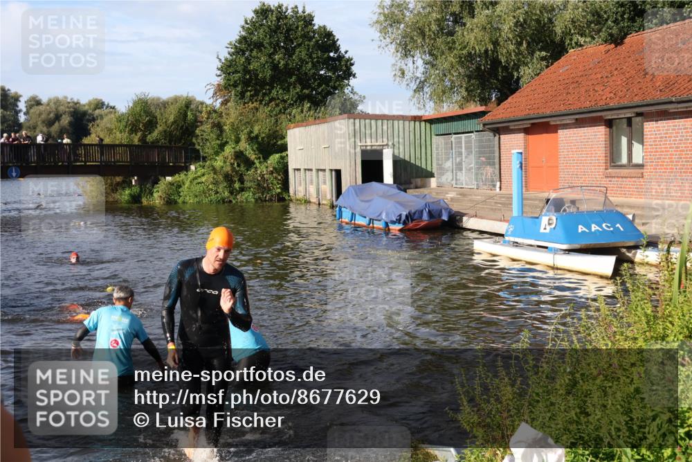 31.08.2025 - Elbe Triathlon Hamburg Luisa Fischer http://msf.ph/oto/8677629 31.08.2025 09:18:29 Schwimmen 684, 719 meine-sportfotos.de