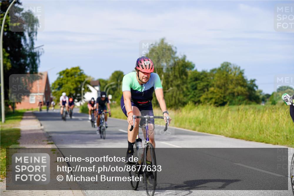 31.08.2025 - Elbe Triathlon Hamburg Michael Burmester http://msf.ph/oto/8677633 31.08.2025 10:30:18 Radfahren 587, 745, 821, 845, 949, 1041, 1445 meine-sportfotos.de