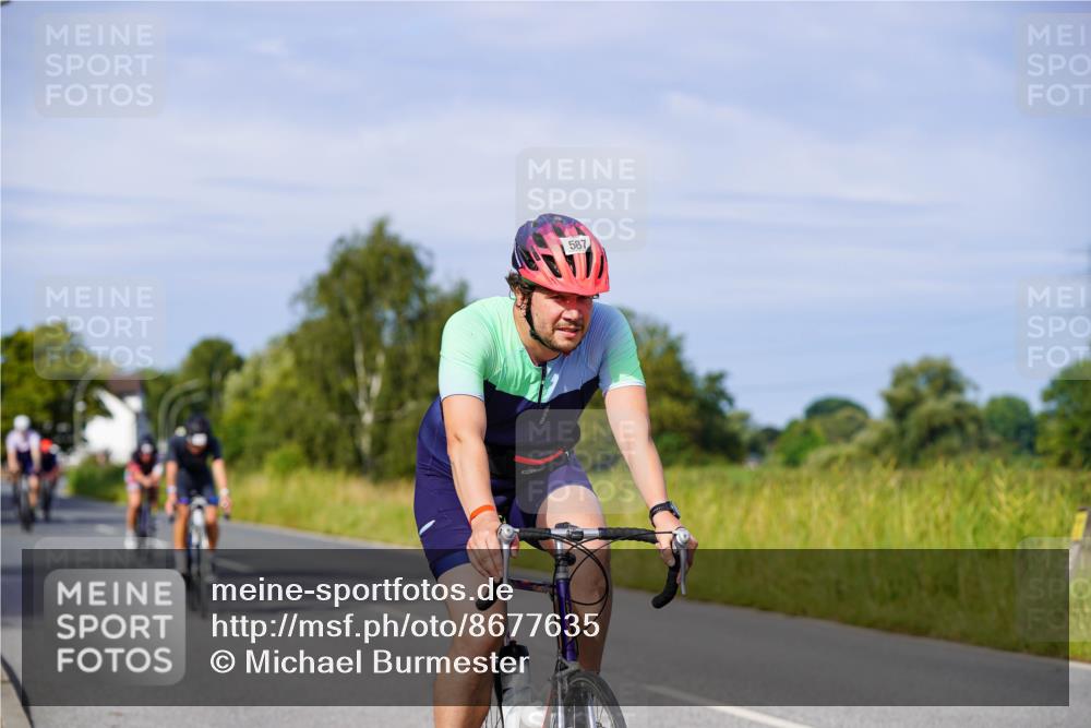 31.08.2025 - Elbe Triathlon Hamburg Michael Burmester http://msf.ph/oto/8677635 31.08.2025 10:30:19 Radfahren 587, 745, 821, 845, 949, 1445 meine-sportfotos.de