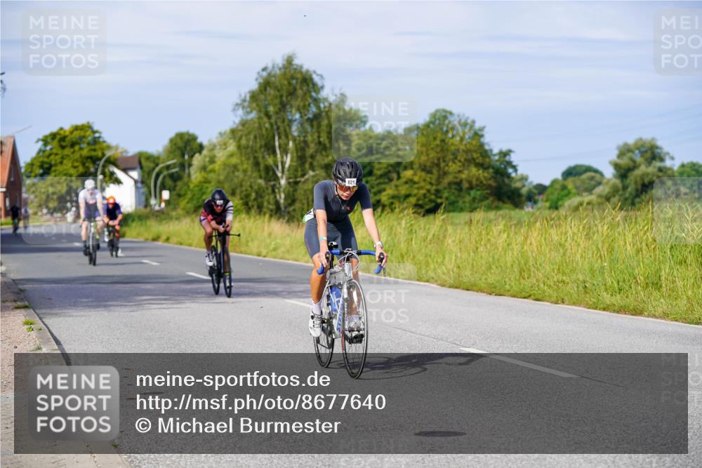 31.08.2025 - Elbe Triathlon Hamburg Michael Burmester http://msf.ph/oto/8677640 31.08.2025 10:30:20 Radfahren 587, 745, 821, 845, 949, 1445 meine-sportfotos.de
