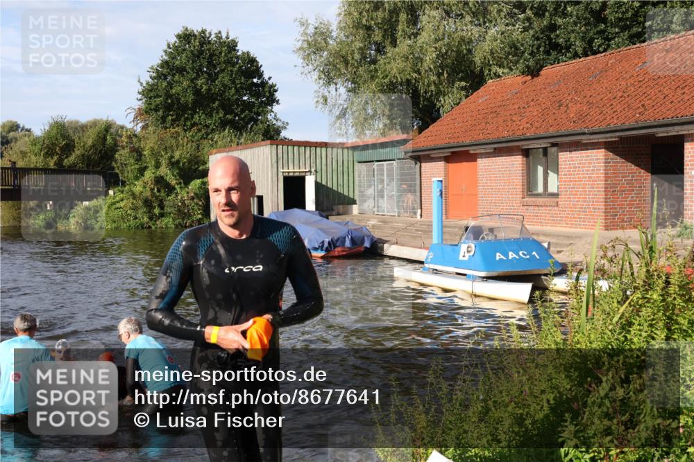 31.08.2025 - Elbe Triathlon Hamburg Luisa Fischer http://msf.ph/oto/8677641 31.08.2025 09:18:31 Schwimmen 684, 719, 720 meine-sportfotos.de