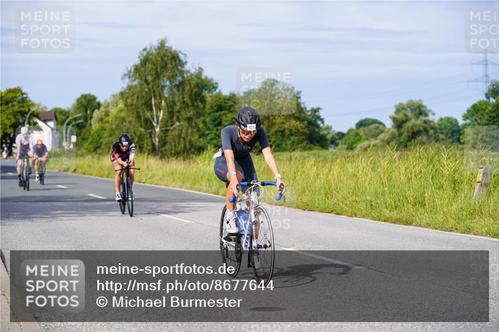 31.08.2025 - Elbe Triathlon Hamburg Michael Burmester http://msf.ph/oto/8677644 31.08.2025 10:30:20 Radfahren 587, 745, 821, 845, 949, 1445 meine-sportfotos.de