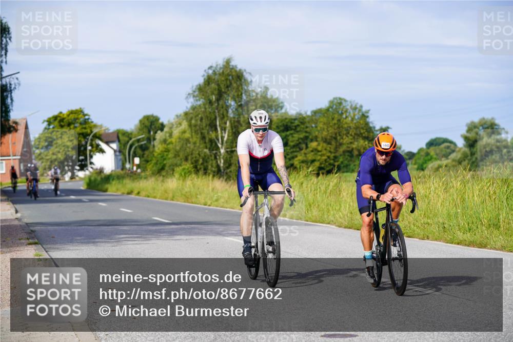 31.08.2025 - Elbe Triathlon Hamburg Michael Burmester http://msf.ph/oto/8677662 31.08.2025 10:30:23 Radfahren 821, 845, 949, 1140, 1209, 1227, 1445 meine-sportfotos.de