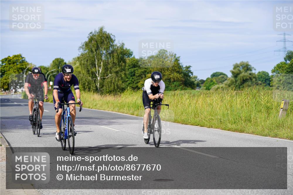 31.08.2025 - Elbe Triathlon Hamburg Michael Burmester http://msf.ph/oto/8677670 31.08.2025 10:30:28 Radfahren 1068, 1140, 1209, 1227 meine-sportfotos.de