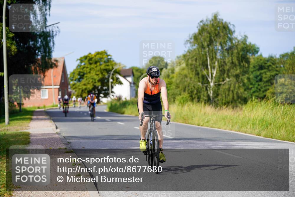 31.08.2025 - Elbe Triathlon Hamburg Michael Burmester http://msf.ph/oto/8677680 31.08.2025 10:30:33 Radfahren 774, 1068 meine-sportfotos.de