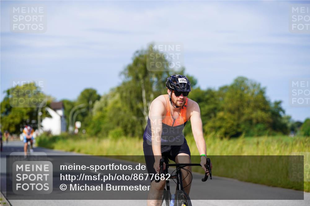 31.08.2025 - Elbe Triathlon Hamburg Michael Burmester http://msf.ph/oto/8677682 31.08.2025 10:30:33 Radfahren 774, 1068 meine-sportfotos.de