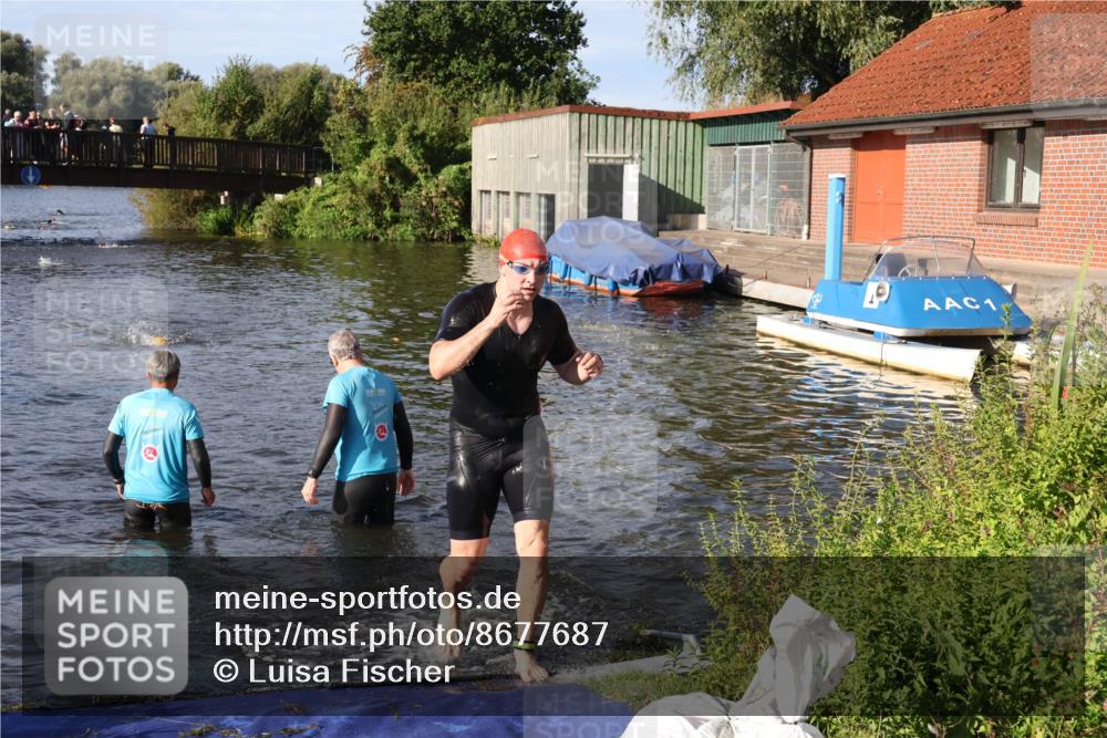 31.08.2025 - Elbe Triathlon Hamburg Luisa Fischer http://msf.ph/oto/8677687 31.08.2025 09:18:50 Schwimmen 613 meine-sportfotos.de