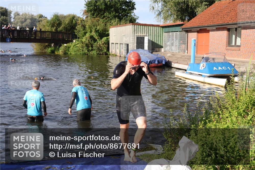 31.08.2025 - Elbe Triathlon Hamburg Luisa Fischer http://msf.ph/oto/8677691 31.08.2025 09:18:50 Schwimmen 613 meine-sportfotos.de