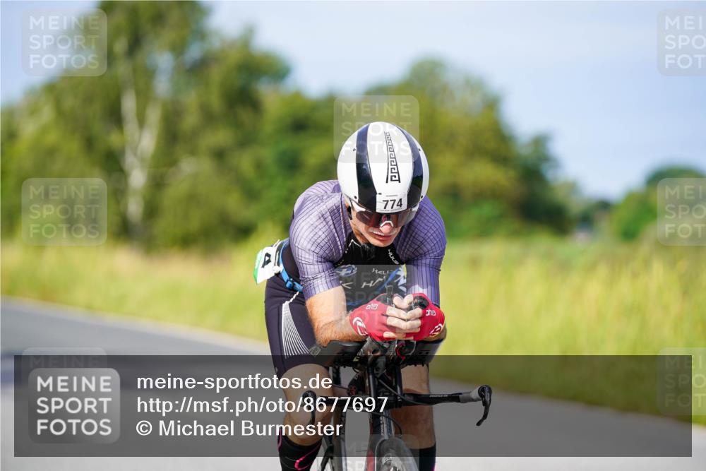31.08.2025 - Elbe Triathlon Hamburg Michael Burmester http://msf.ph/oto/8677697 31.08.2025 10:30:41 Radfahren 774, 800, 835, 1121 meine-sportfotos.de