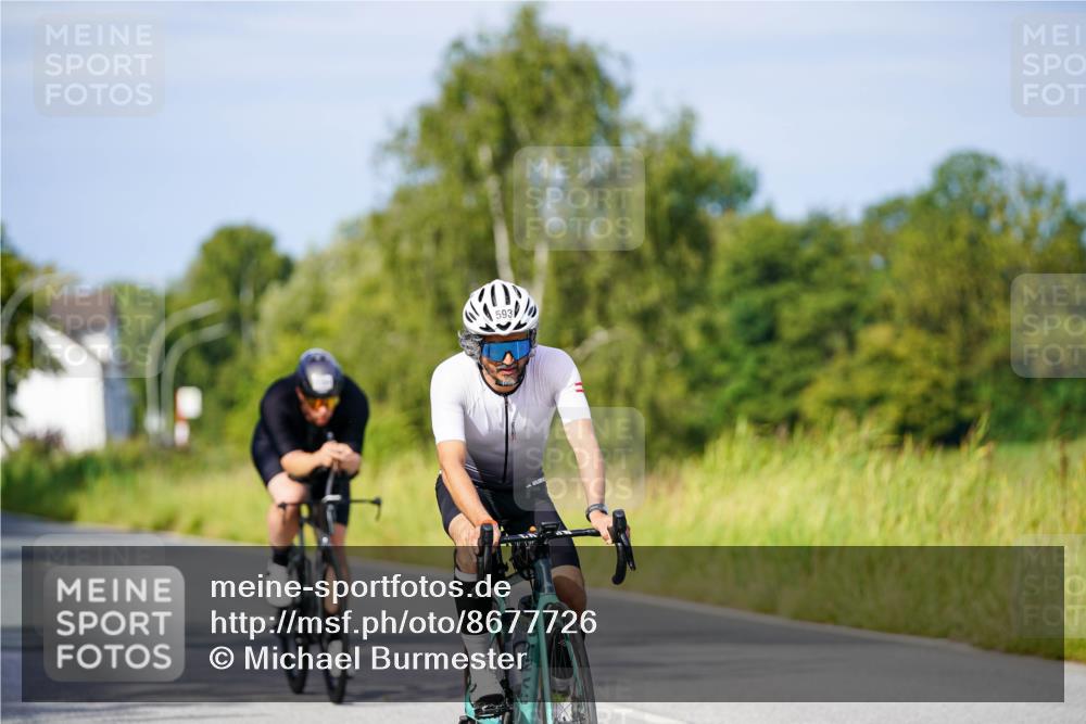 31.08.2025 - Elbe Triathlon Hamburg Michael Burmester http://msf.ph/oto/8677726 31.08.2025 10:30:51 Radfahren 593, 835, 864, 956, 1164 meine-sportfotos.de