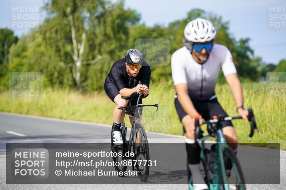 31.08.2025 - Elbe Triathlon Hamburg Michael Burmester http://msf.ph/oto/8677731 31.08.2025 10:30:51 Radfahren 593, 835, 864, 956, 1164 meine-sportfotos.de
