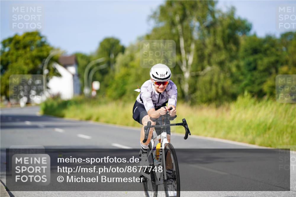 31.08.2025 - Elbe Triathlon Hamburg Michael Burmester http://msf.ph/oto/8677748 31.08.2025 10:30:57 Radfahren 864, 956 meine-sportfotos.de