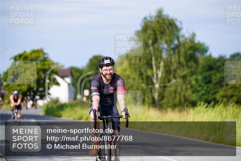 31.08.2025 - Elbe Triathlon Hamburg Michael Burmester http://msf.ph/oto/8677768 31.08.2025 10:31:14 Radfahren 1072, 1187 meine-sportfotos.de