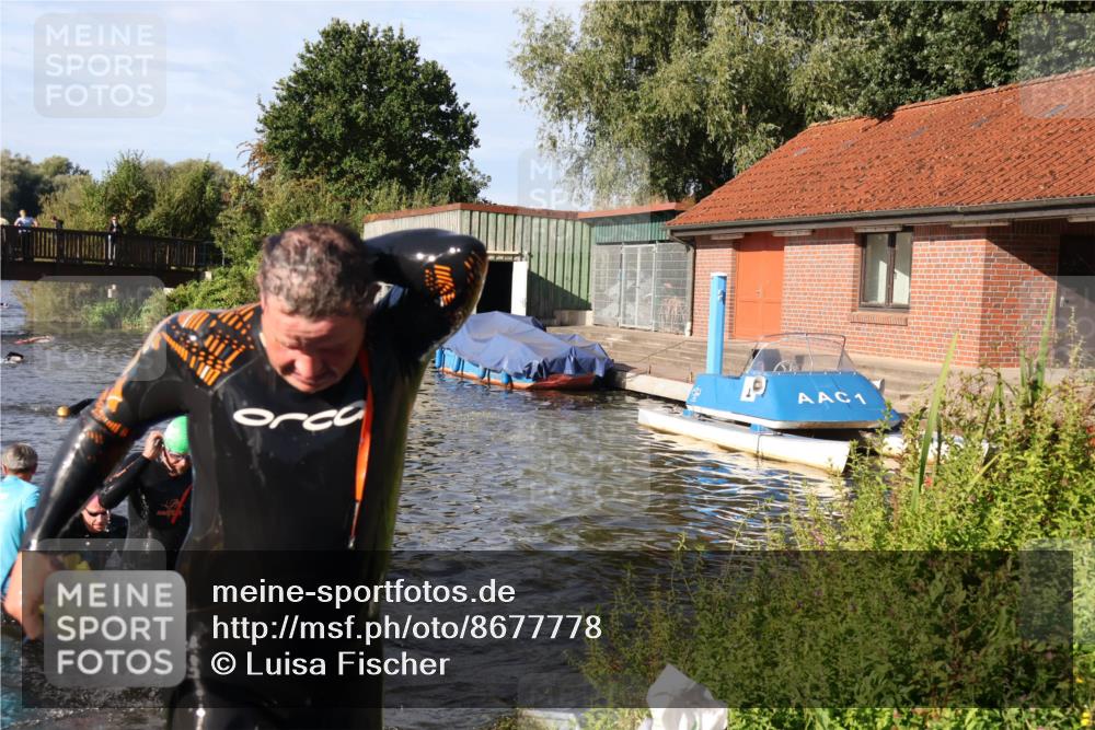 31.08.2025 - Elbe Triathlon Hamburg Luisa Fischer http://msf.ph/oto/8677778 31.08.2025 09:19:58 Schwimmen 446, 669, 707, 740 meine-sportfotos.de