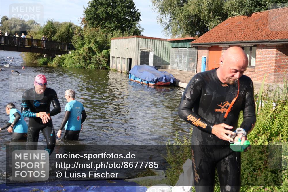 31.08.2025 - Elbe Triathlon Hamburg Luisa Fischer http://msf.ph/oto/8677785 31.08.2025 09:20:01 Schwimmen 669, 707, 737, 740 meine-sportfotos.de