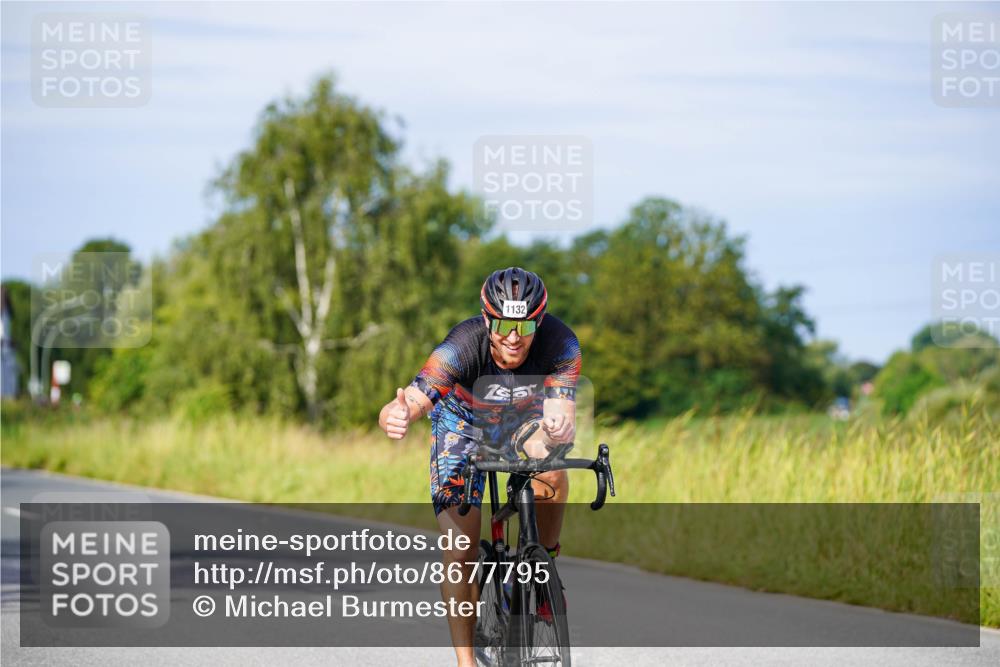 31.08.2025 - Elbe Triathlon Hamburg Michael Burmester http://msf.ph/oto/8677795 31.08.2025 10:31:23 Radfahren 1128, 1132, 1246 meine-sportfotos.de