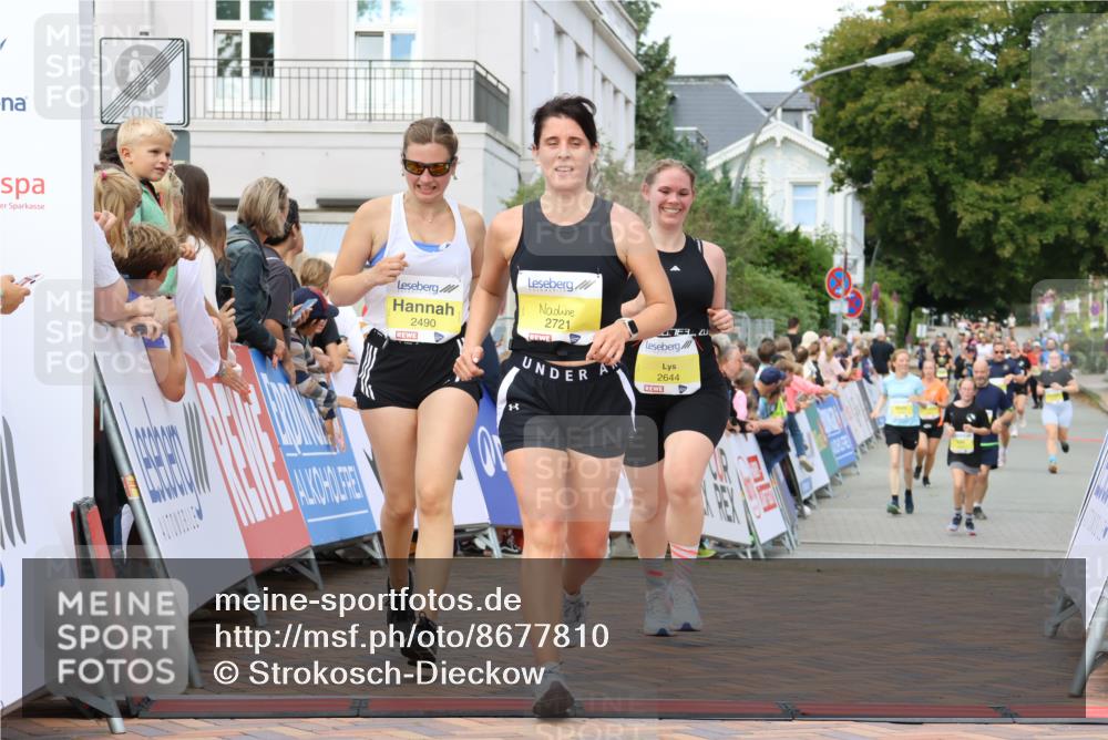 31.08.2025 - 21. Blankeneser Heldenlauf Strokosch-Dieckow http://msf.ph/oto/8677810 31.08.2025 10:32:27 Ziel 2490, 2644, 2182, 2721 meine-sportfotos.de