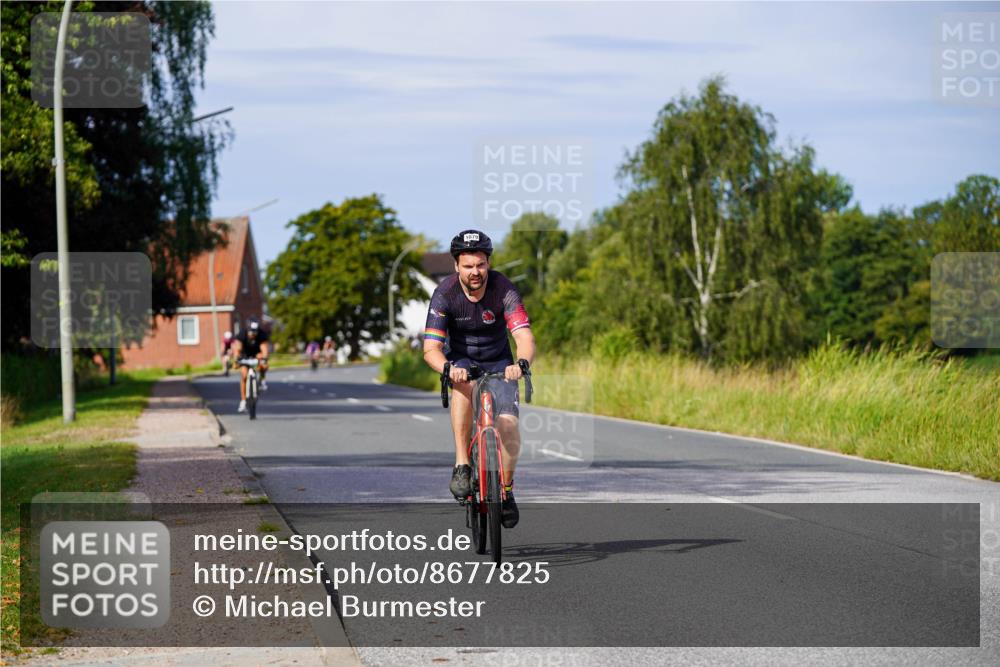 31.08.2025 - Elbe Triathlon Hamburg Michael Burmester http://msf.ph/oto/8677825 31.08.2025 10:31:32 Radfahren 1040, 1079, 1193 meine-sportfotos.de