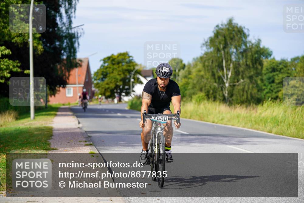 31.08.2025 - Elbe Triathlon Hamburg Michael Burmester http://msf.ph/oto/8677835 31.08.2025 10:31:37 Radfahren 1040, 1143 meine-sportfotos.de