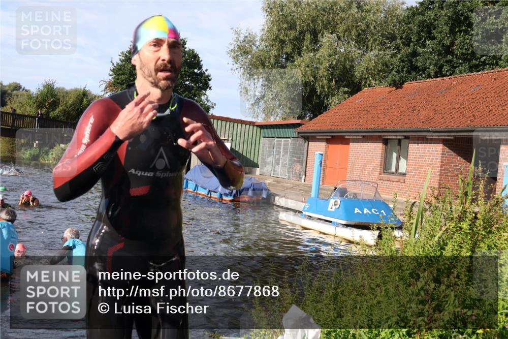31.08.2025 - Elbe Triathlon Hamburg Luisa Fischer http://msf.ph/oto/8677868 31.08.2025 09:20:40 Schwimmen 404, 713, 730 meine-sportfotos.de