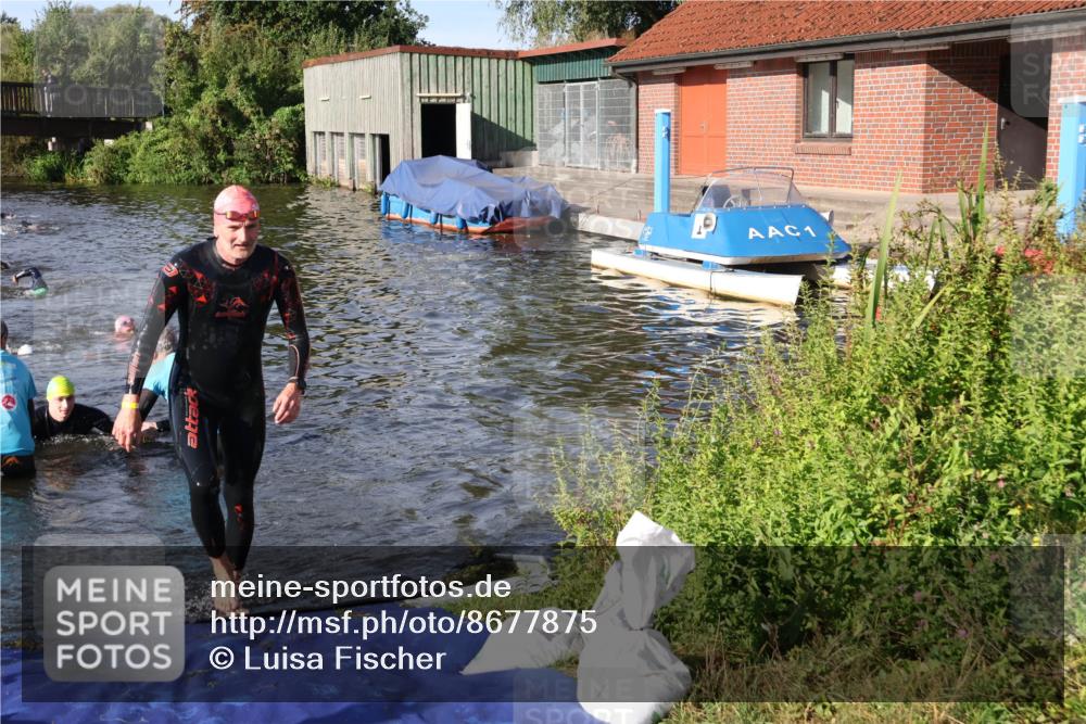 31.08.2025 - Elbe Triathlon Hamburg Luisa Fischer http://msf.ph/oto/8677875 31.08.2025 09:20:45 Schwimmen 404, 713 meine-sportfotos.de