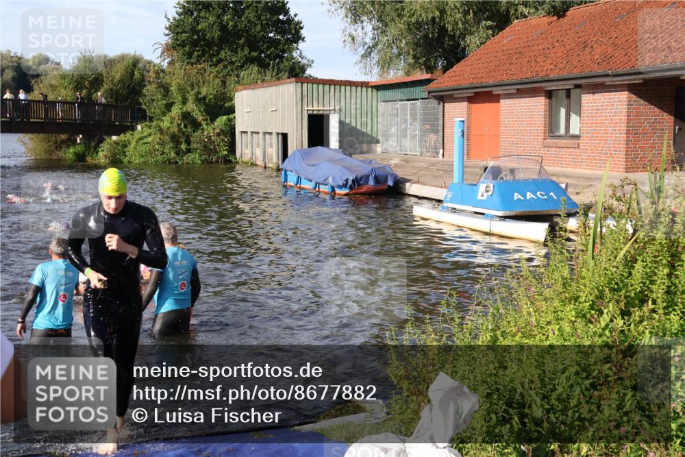 31.08.2025 - Elbe Triathlon Hamburg Luisa Fischer http://msf.ph/oto/8677882 31.08.2025 09:20:49 Schwimmen 404, 607, 712, 713 meine-sportfotos.de