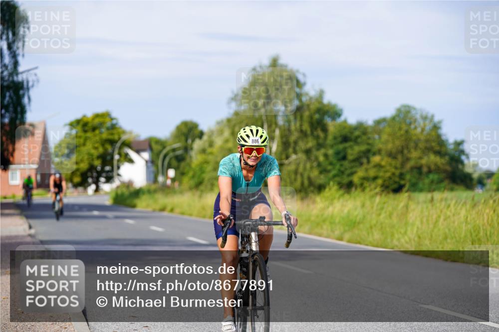 31.08.2025 - Elbe Triathlon Hamburg Michael Burmester http://msf.ph/oto/8677891 31.08.2025 10:31:56 Radfahren 886, 912, 1224 meine-sportfotos.de