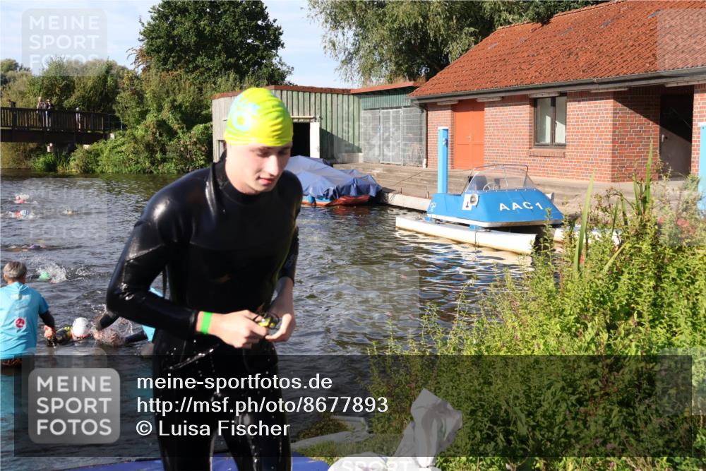 31.08.2025 - Elbe Triathlon Hamburg Luisa Fischer http://msf.ph/oto/8677893 31.08.2025 09:20:51 Schwimmen 404, 607, 664, 712 meine-sportfotos.de