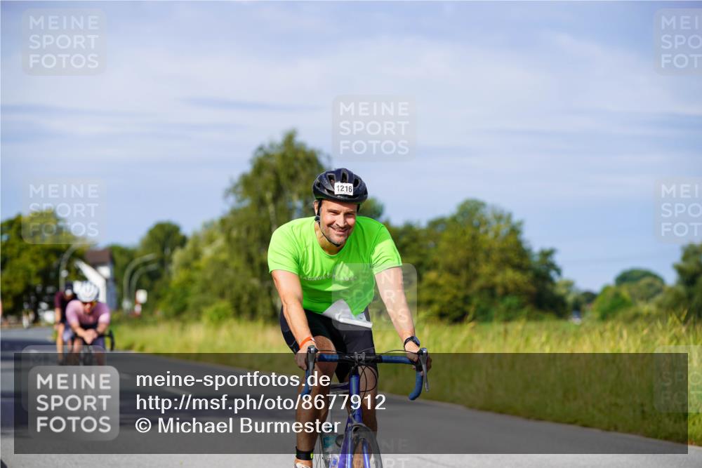 31.08.2025 - Elbe Triathlon Hamburg Michael Burmester http://msf.ph/oto/8677912 31.08.2025 10:32:05 Radfahren 679, 787, 938, 1144, 1216 meine-sportfotos.de
