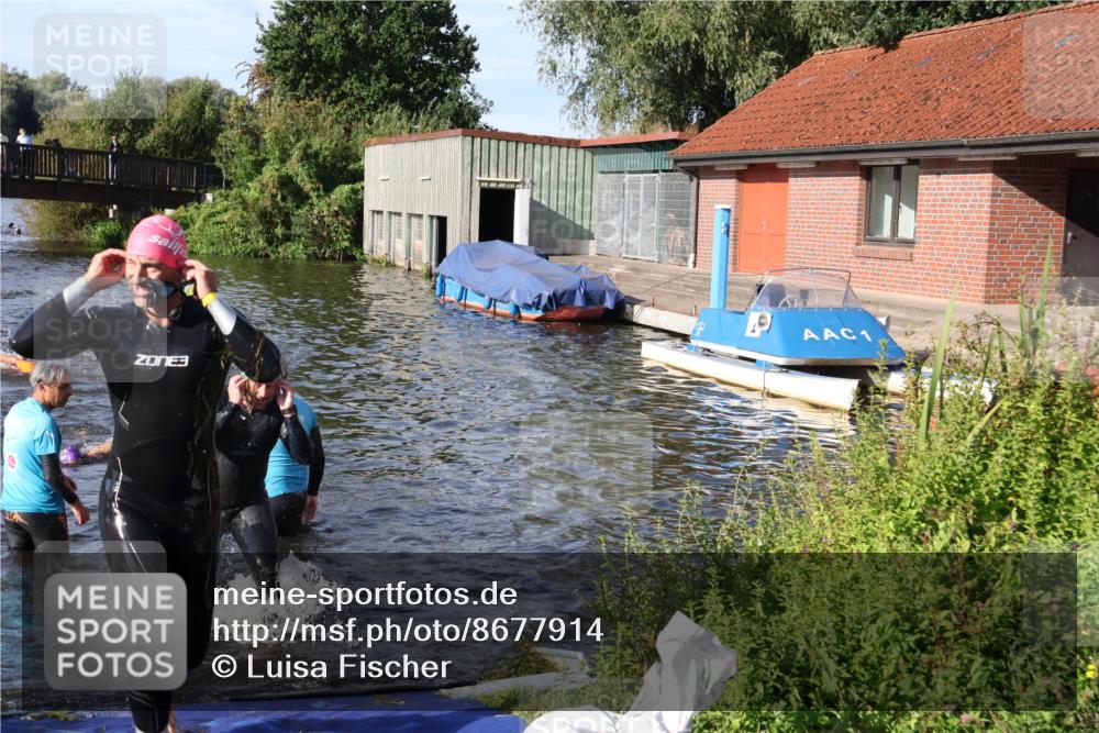 31.08.2025 - Elbe Triathlon Hamburg Luisa Fischer http://msf.ph/oto/8677914 31.08.2025 09:21:01 Schwimmen 607, 635, 664, 708, 712 meine-sportfotos.de