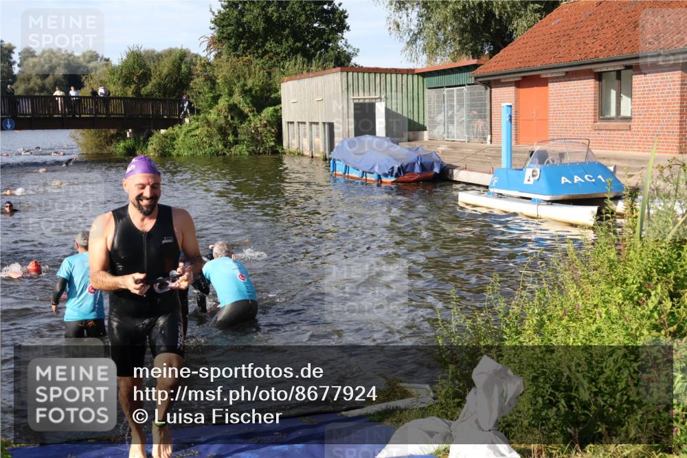 31.08.2025 - Elbe Triathlon Hamburg Luisa Fischer http://msf.ph/oto/8677924 31.08.2025 09:21:09 Schwimmen 635, 682, 693, 717, 726, 759 meine-sportfotos.de