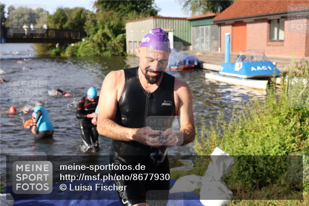 31.08.2025 - Elbe Triathlon Hamburg Luisa Fischer http://msf.ph/oto/8677930 31.08.2025 09:21:10 Schwimmen 635, 682, 693, 717, 726, 759 meine-sportfotos.de