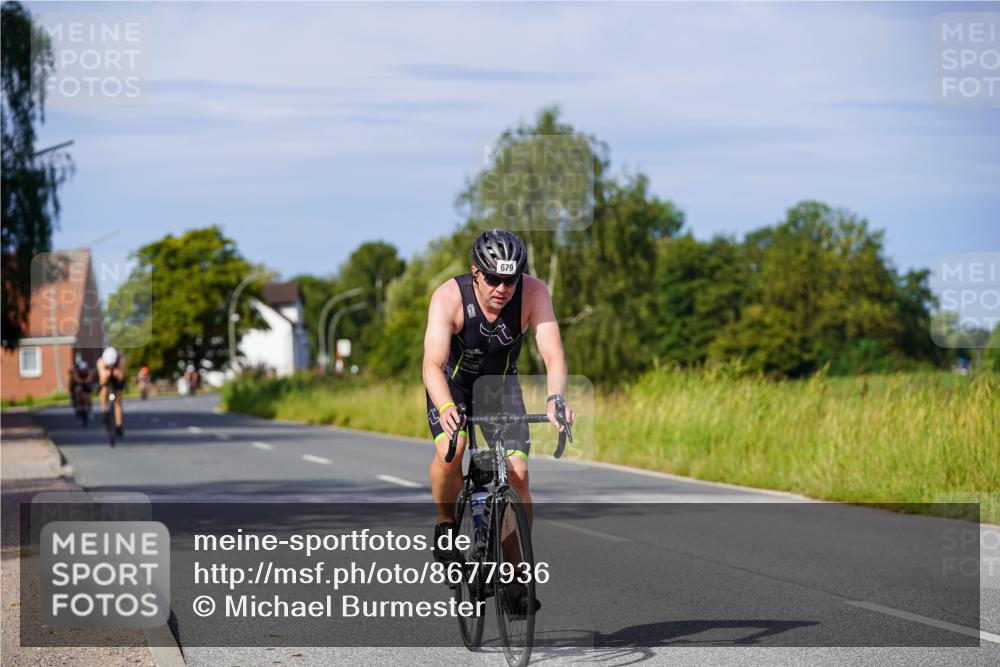 31.08.2025 - Elbe Triathlon Hamburg Michael Burmester http://msf.ph/oto/8677936 31.08.2025 10:32:09 Radfahren 679, 787, 938, 1032, 1144 meine-sportfotos.de